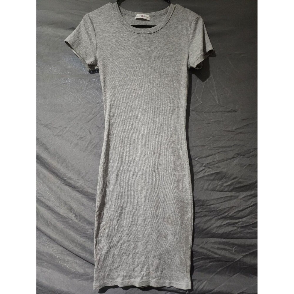 EUC Fashion House Heather Grey Ribbed Short Sleeve Bodycon T-Shirt Midi Dress M
